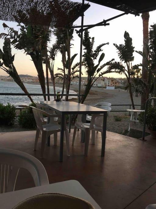 Superbe Appartement Avec Piscine A 800M De La Mer Bahia de Casares エクステリア 写真